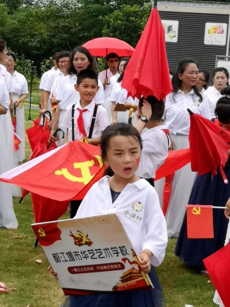 小猫钓鱼游戏龙王版有船